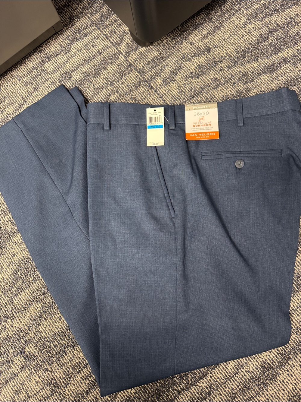 Van Heusen Men's Blue Flat-Front Dress Shorts